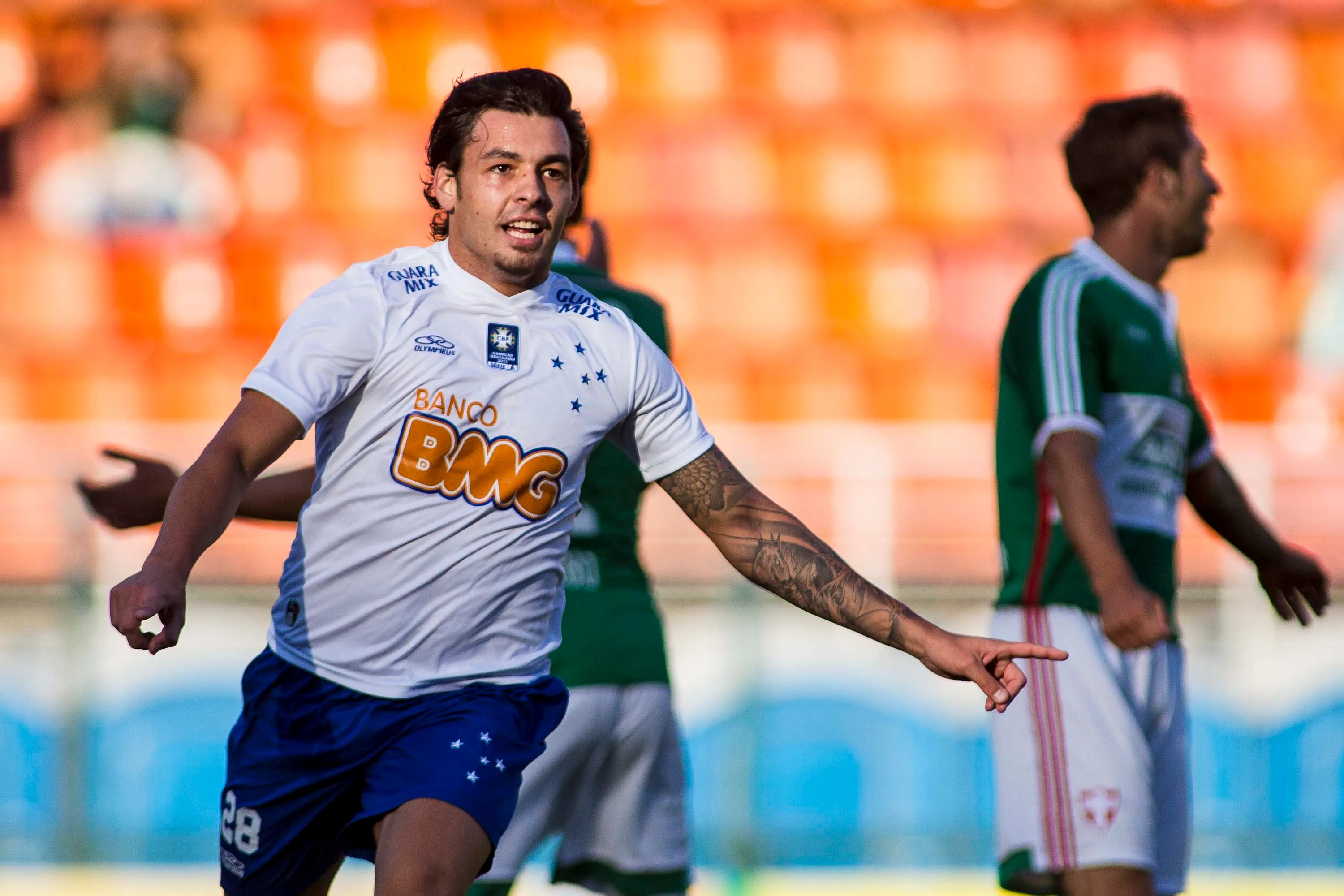 Daniel Vorley/AGIF – Ricardo Goular comemorando gol pelo Cruzeiro