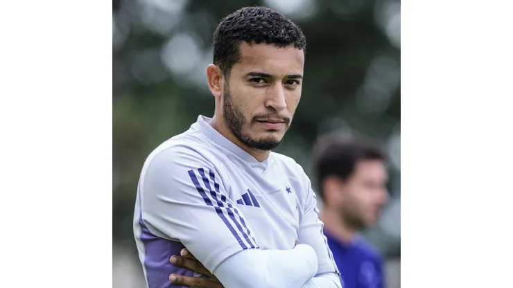 Foto: Gustavo Aleixo/Cruzeiro - William em treinamento do Cruzeiro.
