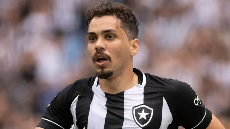 "Jogar ao lado de Eduardo"; Atacante do Botafogo assina com clube da Série C