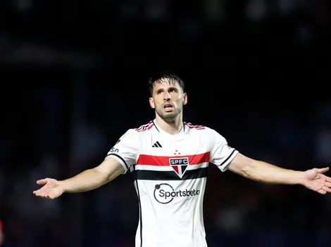 Calleri comemora vitória importante e não esquece de Rogério Ceni