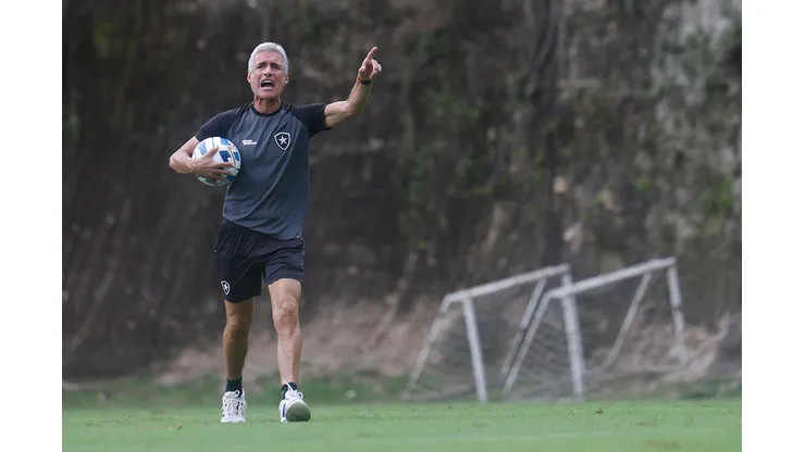 Foto: Vitor Silva/Botafogo - Luís Castro revela planos para promessas do Botafogo