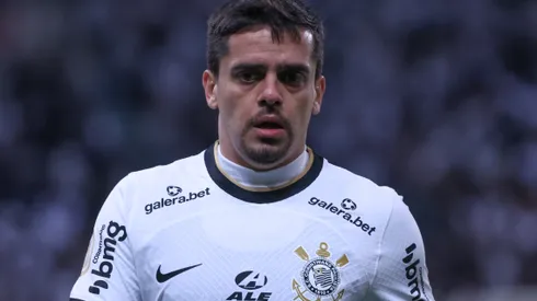 Fagner em ação pelo Corinthians - Foto: Marcello Zambrana/AGIF