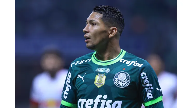 Foto: Marcello Zambrana/AGIF - Rony tem situação atualizada no Palmeiras