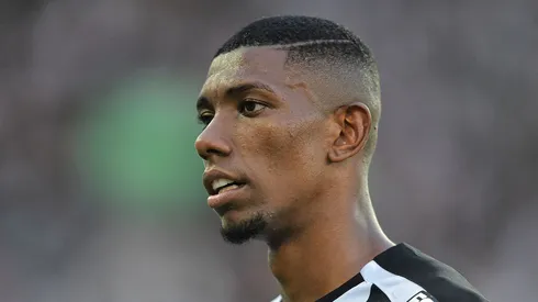 Jornalista expõe bastidores de decisão do Bahia sobre Kanu enfrentar Botafogo