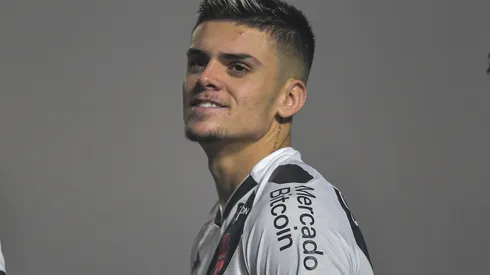 RJ – Rio de Janeiro – 28/07/2022 – BRASILEIRO B 2022, VASCO X CRB – Gabriel Pec jogador do Vasco durante partida contra o CRB no estadio Sao Januario pelo campeonato Brasileiro B 2022. Foto: Thiago Ribeiro/AGIF