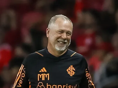  VAI FICAR! Com aval de Mano Menezes Internacional acerta renovação