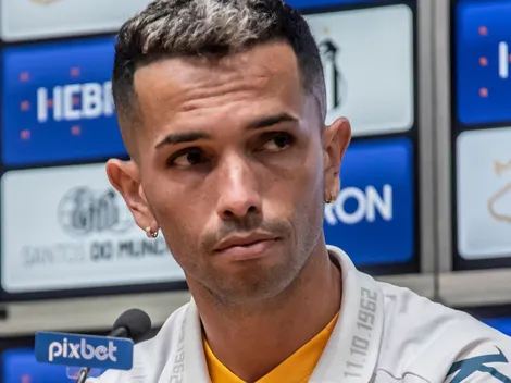 FERVENDO! Torcida do Vasco 'dispara geral' sobre Carabajal