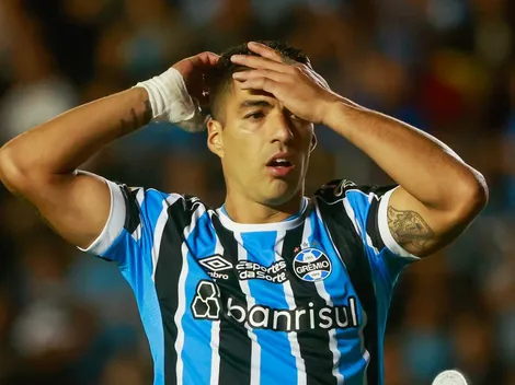 Torcida do Grêmio 'corneta' Suárez após mais um pênalti perdido