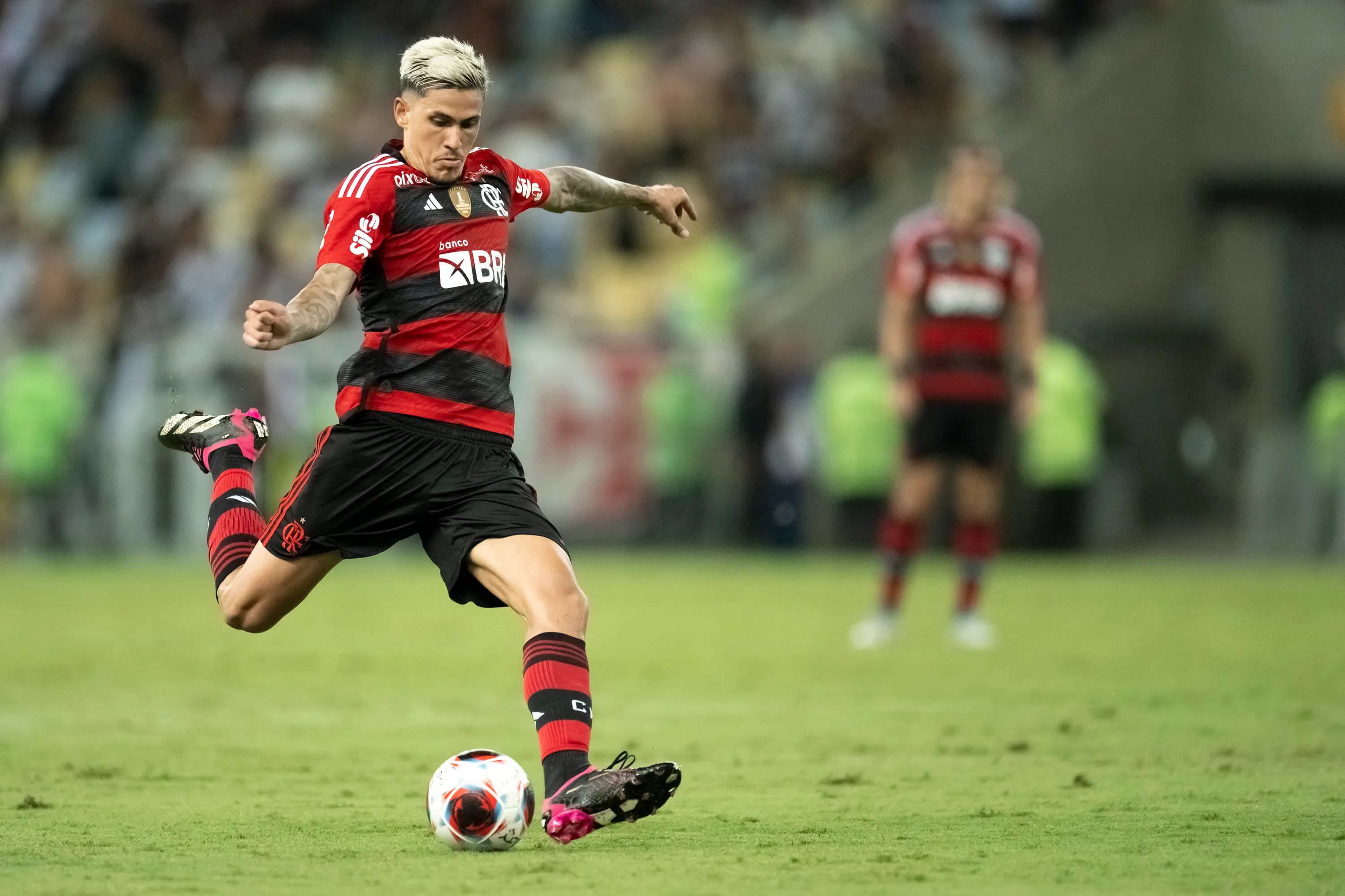 Jorge Rodrigues/AGIF – Pedro atuando no Flamengo