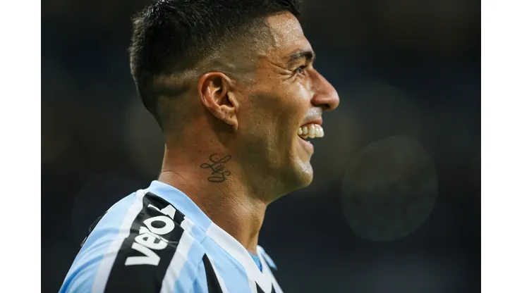 RS - PORTO ALEGRE - 08/04/2023 - GAUCHO 2023, GREMIO X CAXIAS - Luis Suarez jogador do Gremio comemora seu gol durante partida contra o Caxias no estadio Arena do Gremio pelo campeonato Gaucho 2023. Foto: Pedro H. Tesch/AGIF