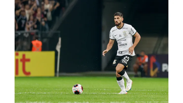 Foto: Marcello Zambrana/AGIF - Corinthians toma atitude para permanência de Bruno Méndez.