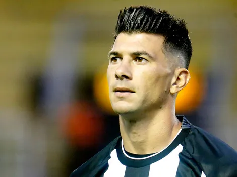 Botafogo toma decisão final sobre futuro de Cuesta no clube