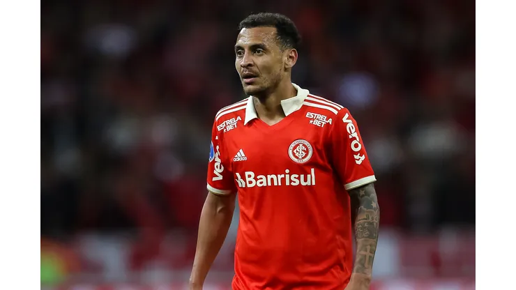 RS - Porto Alegre - 11/08/2022 - COPA SUL-AMERICANA 2022 - INTERNACIONAL X MELGAR - Alan Patrick jogador do Internacional durante partida contra o Melgar no estadio Beira-Rio pelo campeonato Copa Sul-Americana 2022. Foto: Pedro H. Tesch/AGIF