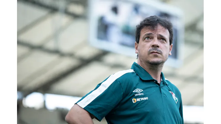 RJ - Rio de Janeiro - 25/02/2023 - CARIOCA 2023, FLUMINENSE X PORTUGUESA - Fernando Diniz tecnico do Fluminense durante partida contra o Portuguesa no estadio Maracana pelo campeonato Carioca 2023. Foto: Jorge Rodrigues/AGIF
