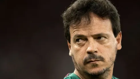 Diniz 'bate no peito' e defende reforço do Fluminense criticado pela torcida