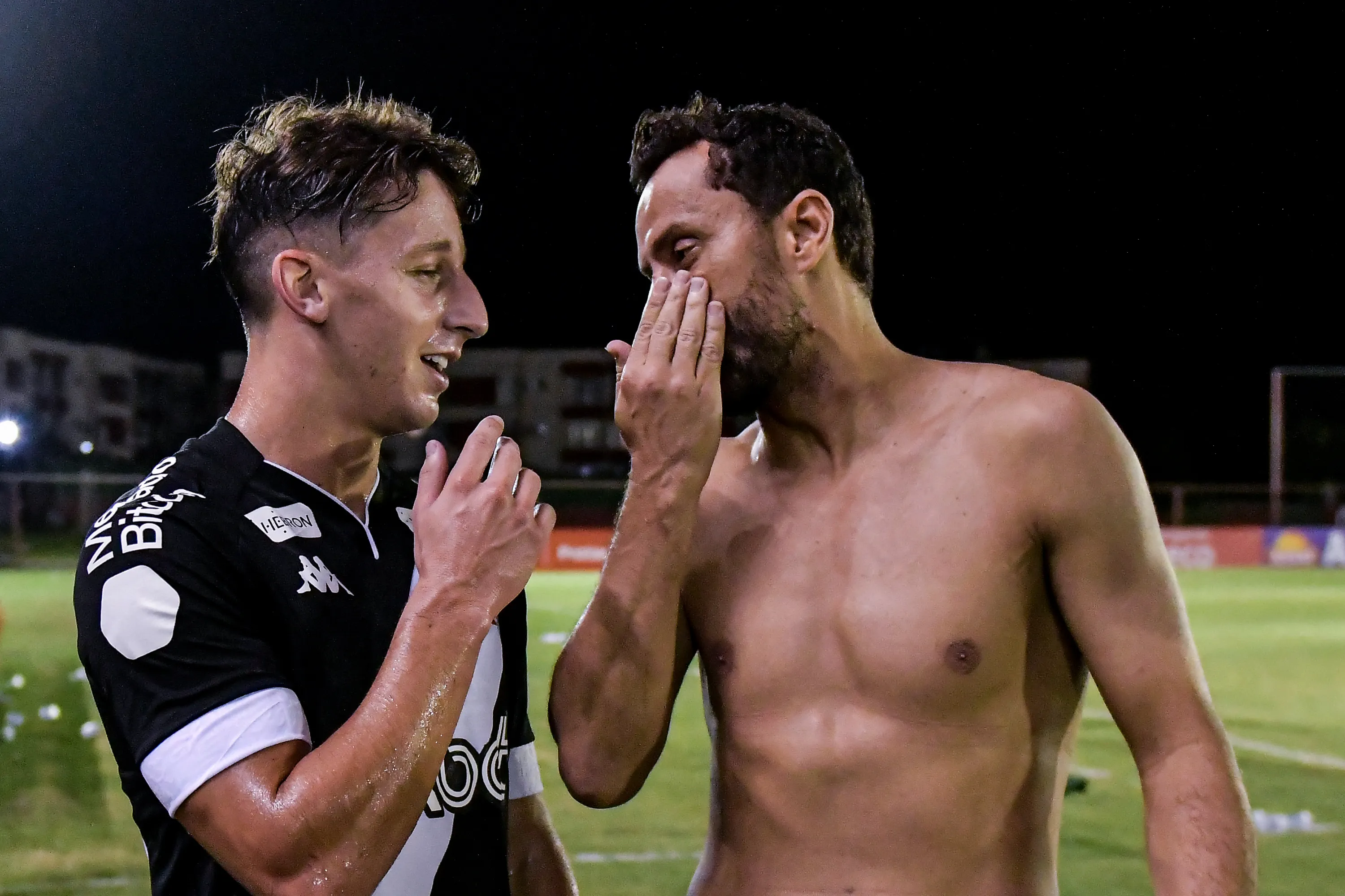 Foto: Thiago Ribeiro/AGIF – Galarza e Nenê
