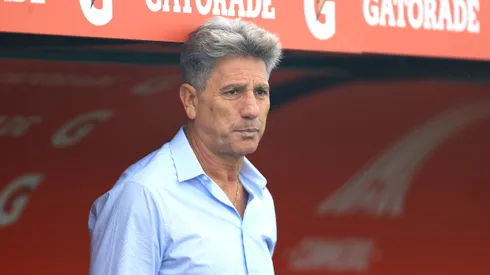 MONTEVIDEO, URUGUAY – NOVEMBER 27: Renato Gaucho coach of Flamengo looks on during the final match of Copa CONMEBOL Libertadores 2021 between Palmeiras and Flamengo at Centenario Stadium on November 27, 2021 in Montevideo, Uruguay. (Photo by Buda Mendes/Getty Images)