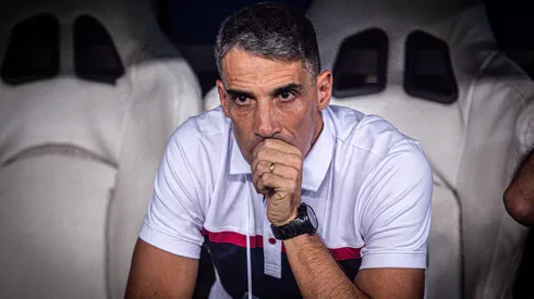 Foto: Lucas Emanuel/AGIF – Vojvoda se mostra focado no Campeonato Cearense.