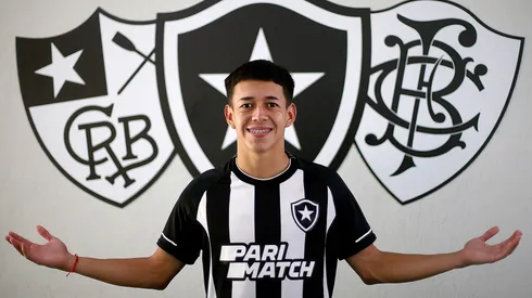 Foto: Flickr oficial Botafogo F.R/ _VS_8716. - Segovia já treina no Botafogo