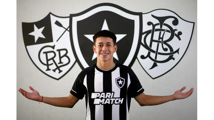 Foto: Flickr oficial Botafogo F.R/ _VS_8716. - Segovia já treina no Botafogo