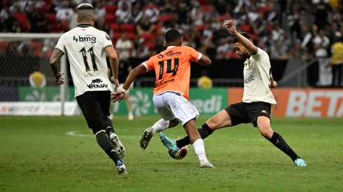 Foto: Mateus Bonomi/AGIF - Patrick de Lucca em ação pelo Vasco