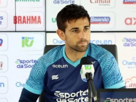 Acevedo diz estar 100% pronto para jogo com Santos e que time precisa de mais foco