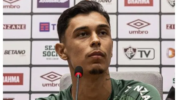 Situação de Vitor Mendes no Fluminense após polêmica é exposta por portal