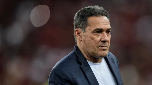 Foto: Thiago Ribeiro/AGIF - Luxemburgo acha opção para o meio-campo.