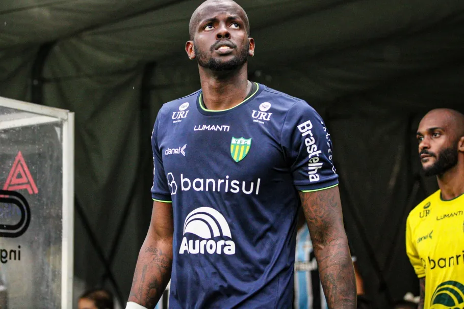 Goleiro Caíque, do Ypíranga-RS, vítima de racismo em jogo da Série C. Foto: Enoc Junior / Ypiranga-RS