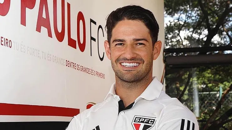 Foto: Reprodução Twitter oficial São Paulo FC/ Rubens Chiri / saopaulofc - Pato está de volta ao São Paulo