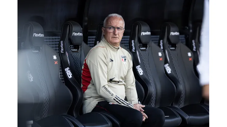 Foto: Abner Dourado/AGIF - Dorival Júnior observa promessa da base.