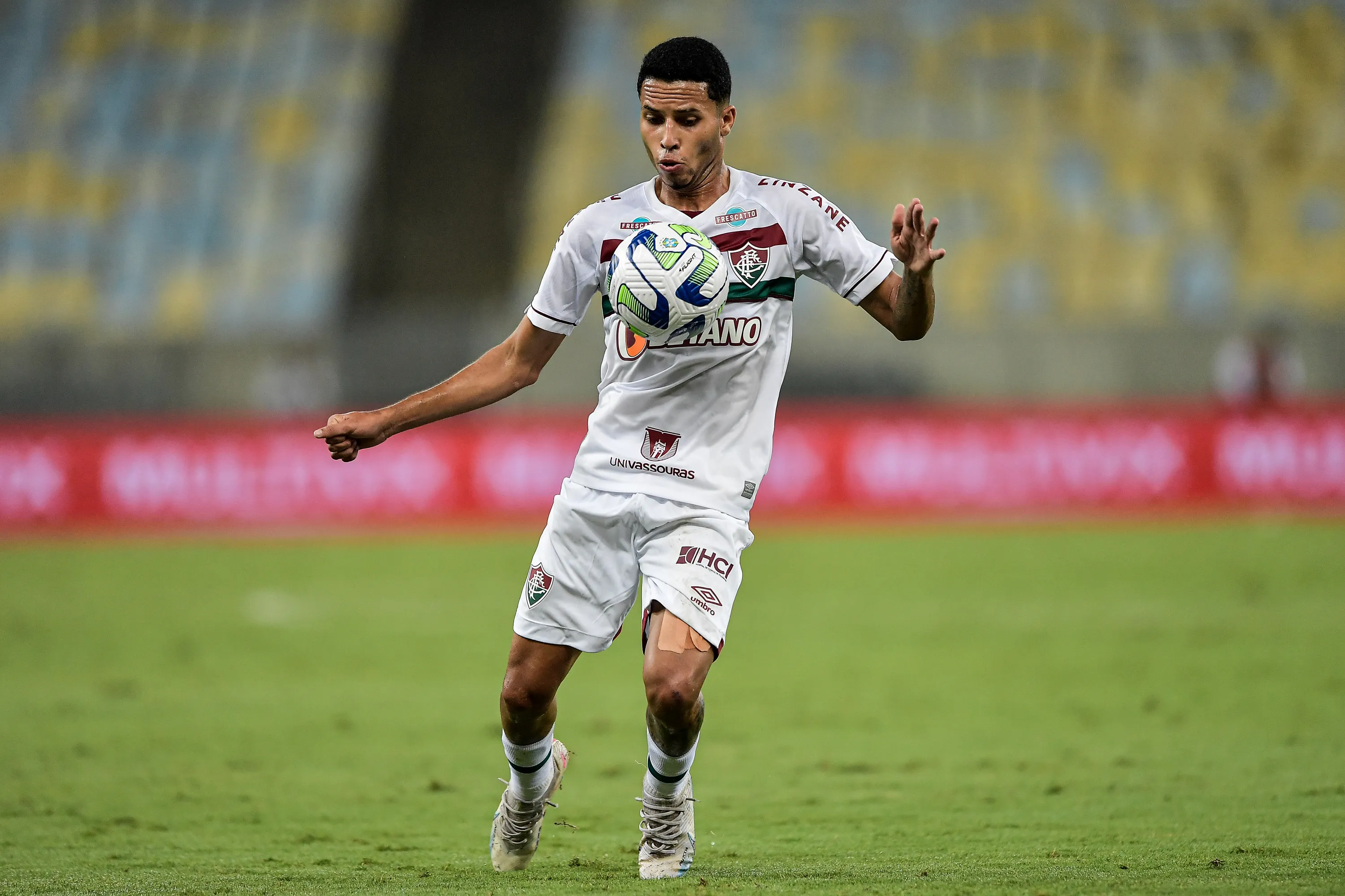 Foto: Thiago Ribeiro/AGIF – Alexsander