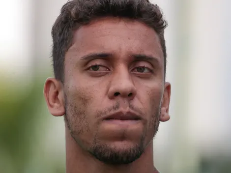 AGORA! Torcida do Botafogo 'bate-boca' sobre Marcos Rocha 