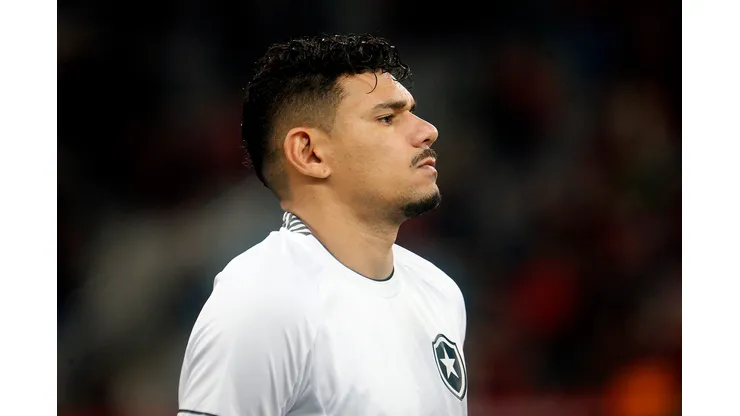 Foto: Vitor Silva/Botafogo - Tiquinho Soares vive boa fase no ataque do Botafogo.
