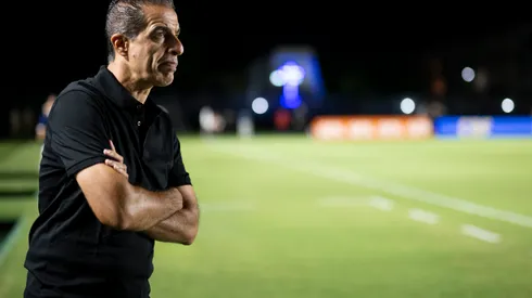 Foto: Jorge Rodrigues/AGIF – Renato Paiva pode perder peça importante.