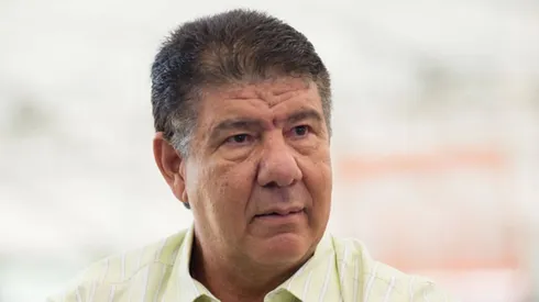 Joel Santana 'detona' Barbieri e 'crava' titularidade de jogador no Vasco
