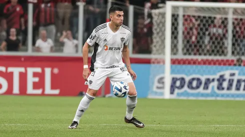 Foto: Robson Mafra/AGIF – Battaglia comenta diferenças entre futebol brasileiro e espanhol.