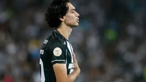 Foto: Vitor Silva/Botafogo - Matheus Nascimento fala sobre importância de rodagem no Botafogo.