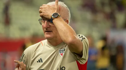 Foto: Lucas Emanuel/AGIF - Dorival Júnior busca evolução longe de casa.