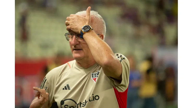 Foto: Lucas Emanuel/AGIF - Dorival Júnior busca evolução longe de casa.