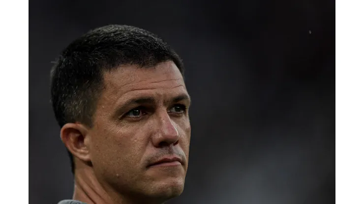 Foto: Thiago Ribeiro/AGIF - Treinador do Vasco teve seu destino definido pela diretoria.