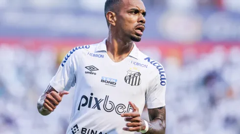SP – Sao Paulo – 28/01/2023 – PAULISTA 2023, SANTOS X FERROVIARIA – Lucas Pires jogador do Santos durante partida contra o Ferroviaria no estadio Caninde pelo campeonato Paulista 2023. Foto: Marcello Zambrana/AGIF