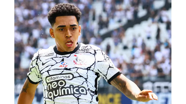 SP - Sao Paulo - 27/02/2022 - PAULISTA 2022, CORINTHIANS X BRAGANTINO - Du Queiroz jogador do Corinthians durante partida contra o Bragantino no estadio Arena Corinthians pelo campeonato Paulista 2022. Foto: Marcello Zambrana/AGIF