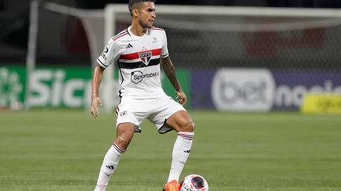 Foto: Rubens Chiri/Saopaulofc.net - São Paulo busca opções para substituir Nestor contra o Corinthians.