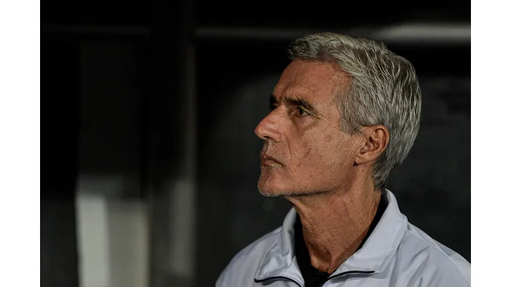 Foto: Thiago Ribeiro/AGIF - Luis Castro vive grande momento no Vasco.