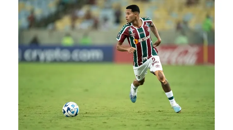 Foto: Jorge Rodrigues/AGIF - Diniz fala mais sobre situação de Alexsander.