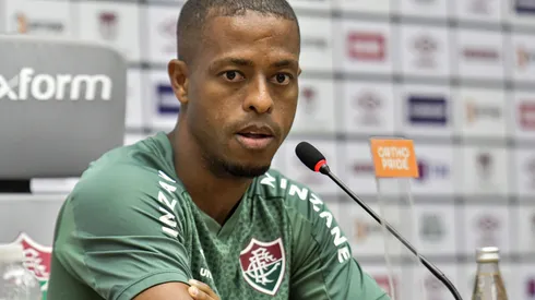Foto: Thiago Ribeiro/AGIF – Keno está fora do duelo contra o Cruzeiro