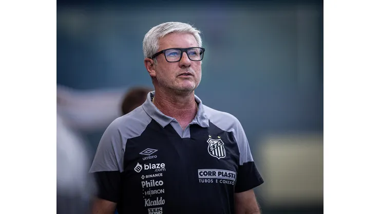 Foto: Raul Baretta/ Santos FC - Odair Hellmann comenta atuação do Santos.