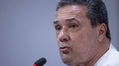 SP – SAO PAULO – 05/05/2023 – CORINTHIANS, APRESENTACAO VANDERLEI LUXEMBURGO – Vanderlei Luxemburgo novo tecnico do Corinthians, durante sua apresentacao , no CT Joaquim Grava, zona leste da cidade de Sao Paulo, nesta sexta-feira (05) Foto: Ettore Chiereguini/AGIF