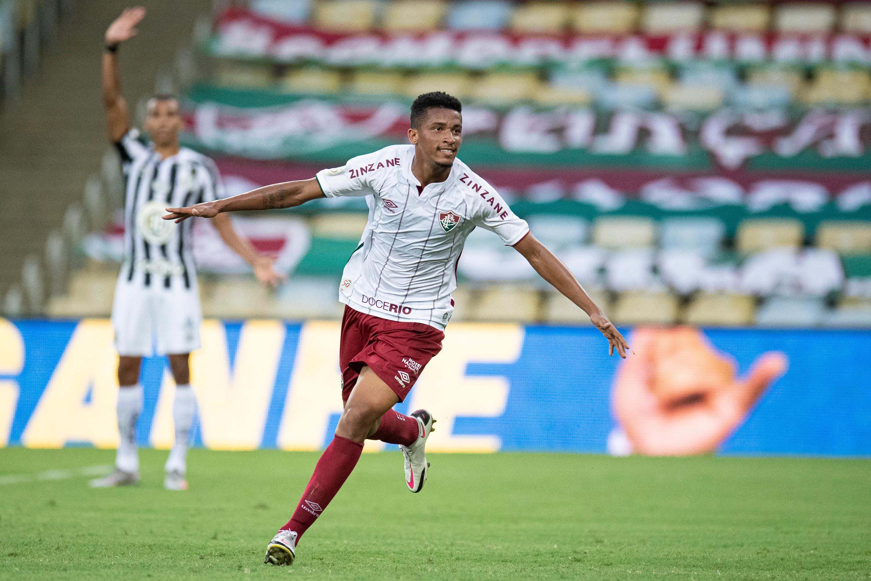 Jorge Rodrigues/AGIF – Marcos Paulo comemorando gol pelo Fluminense